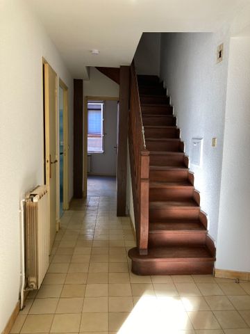 Location Appartement 4 pièces 76m² - Photo 5