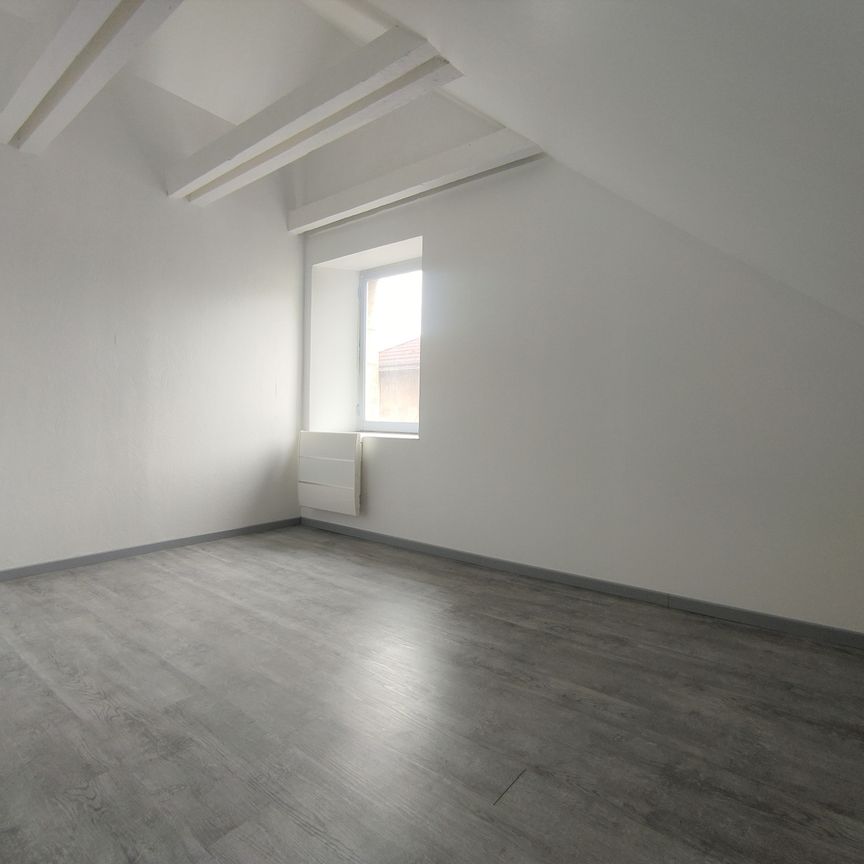 Location Appartement 2 pièces 29m² VALENTIGNEY 25700 - Photo 1