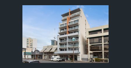 Apartment In the Heart of the City - Photo 5