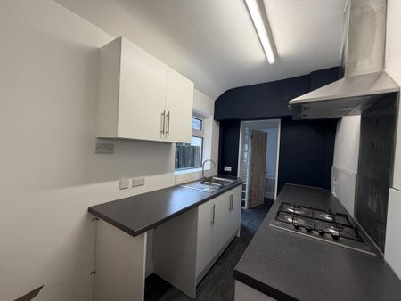 2 bedroom terraced house to rent - Photo 5