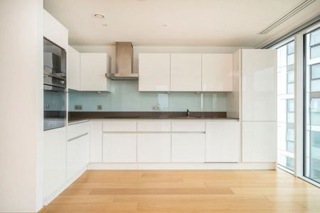 Baltimore Wharf, Canary Wharf, E14 - Photo 3