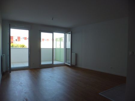 Appartement 1 pièces de 34 à Villeneuve la garenne - Photo 2