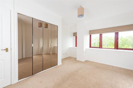 3 bedroom apartment to rent - Photo 4