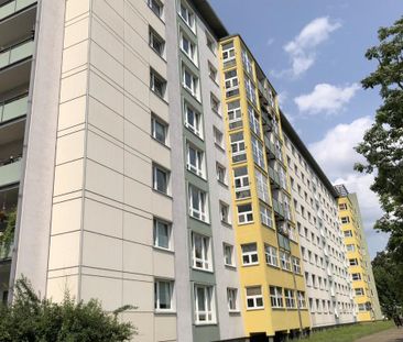 Großzügige 3-Raum-Wohnung mit Balkon und Wintergarten - Foto 1