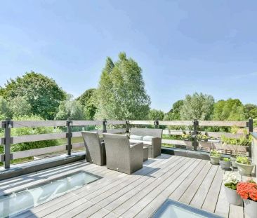 Gerenoveerde rijwoning met 3 slaapkamers en tuin te Roeselare - Photo 2