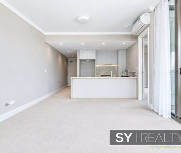 Stylish over-sized one bedroom apartment - Photo 1