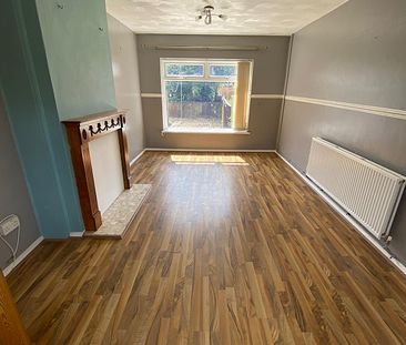 £1,350 PCM, Newly Refurbished Three Bedroom House with Large Garden... - Photo 4