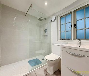 3 bedroom detached house to rent - Photo 4