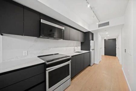 Zephyr Apartments — 0 Bedroom 1 Bathroom - Photo 2