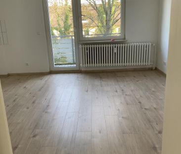 Geräumige 2,5 Zimmerwohnung mit großer Wohnküche, neuem Wannenbad m... - Photo 2
