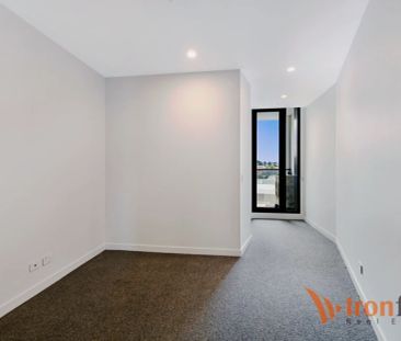 2 Bed, 1 Bath - Photo 3