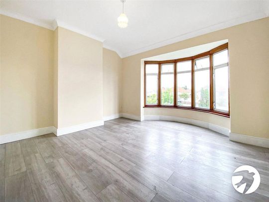 4 bedroom semi-detached house to rent - Photo 1