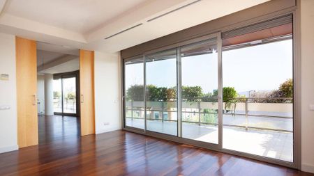 4 room luxury Flat for rent in Barcelona, Catalonia - Foto 5