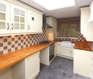 3 bedroom semi-detached house to rent - Photo 4