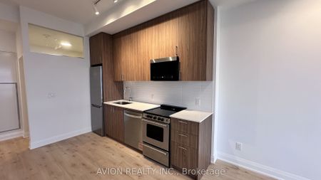 For Lease - 3250 Carding Mill Trail Unit# 514, Oakville, Ontario - Photo 4