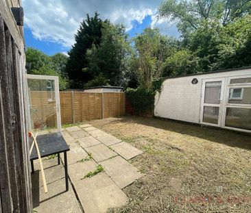 1 bedroom semi-detached house to rent - Photo 5