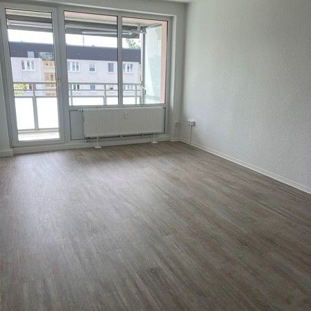 2 Zimmerwohnung mit Balkon in ruhiger Lage - Photo 1