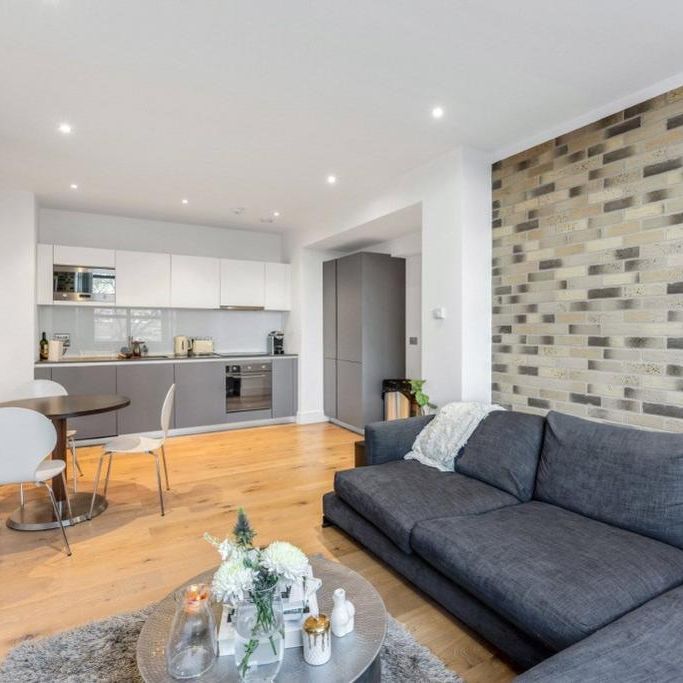 2 bedroom apartment to rent - Photo 1