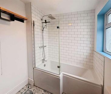 Fairwater Grove East, Cardiff, CF5 - Photo 5