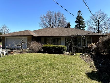 For Lease - 23 Ayre Point Road, Toronto, Ontario - Photo 2