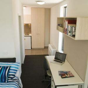 North Melbourne | Student Living on Cobden | Studio Apartment – Single Bed Accessible - Photo 2