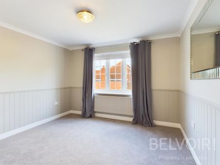 4 bedroom detached house to rent - Photo 2