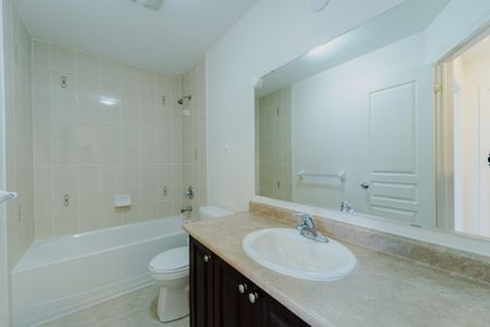 For Lease - 106 Aspen Hills Road Unit# 96, Brampton, Ontario - Photo 5