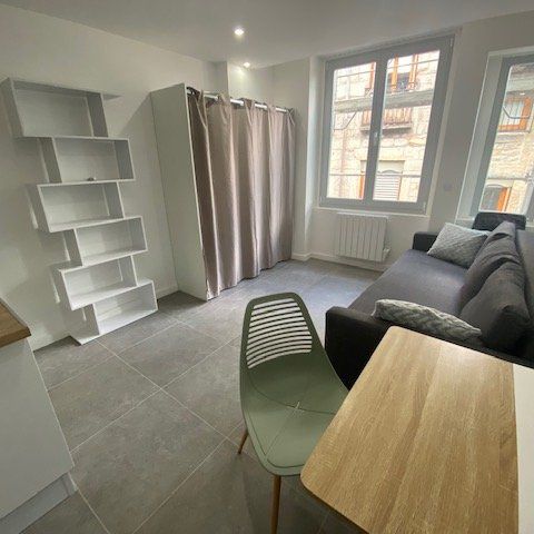 : Appartement 21.35 m² à Saint-Étienne - Photo 1