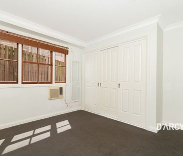 48 BESS ST - Photo 6