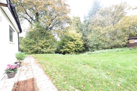 Willow Close, Wick, Bristol, Gloucestershire, BS30 - Photo 3