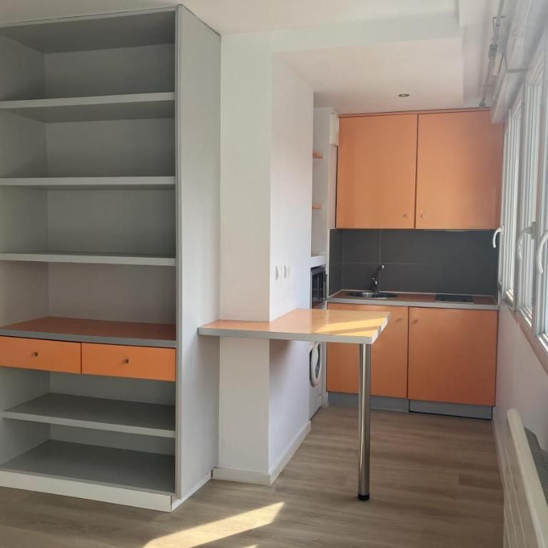 STUDIO - QUARTIER GRASLIN - SURFACE 26 M² - Photo 1