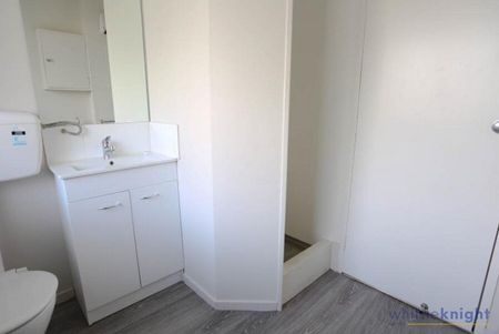 2 Bedroom – Newly Renovated – Riccarton - Photo 4