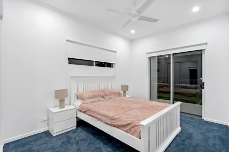 Luxury near-new acreage home with resort pool pavilion. - Photo 5