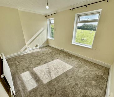 3 bedroom detached house to rent - Photo 3