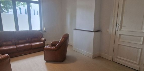 Appartement te huur in Mons voor € 690 met 1 slaapkamer - Foto 2