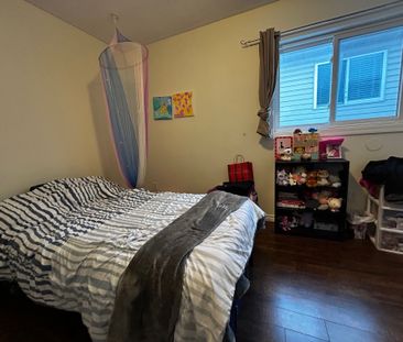 For Lease - 64 Copeman Crescent, Barrie, Ontario - Photo 1