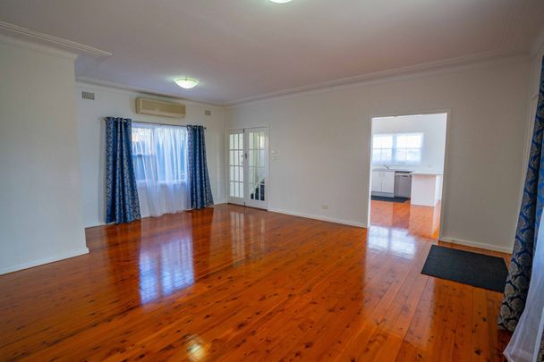 Beautifully Renovated Family Home in Sought-After Merewether Heights - Photo 1