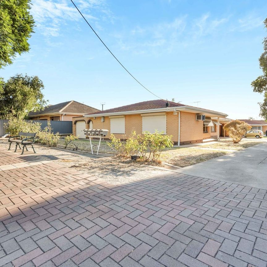 Low Maintenance Living in a Convenient Location - Photo 1