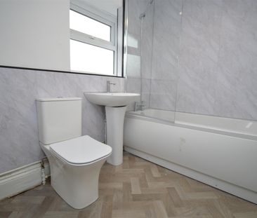 Greenbank Road, Birkenhead, CH42 - Photo 3