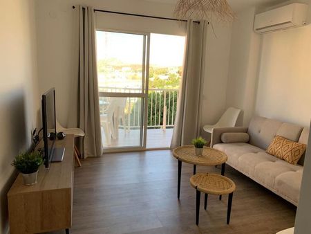 Alquiler de piso en Calle Hermanos Álvarez Quintero, 9 - Photo 3