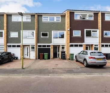 4 bedroom terraced house to rent - Photo 6
