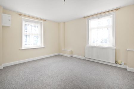Staple Hill, Bristol, Gloucestershire, BS16 4PT - Photo 4