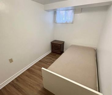 For Lease - 61 Christina Crescent Unit# Basement, Toronto, Ontario - Photo 6