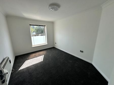 Clarendon Court, Clarence Road, Windsor,SL4 - Photo 5