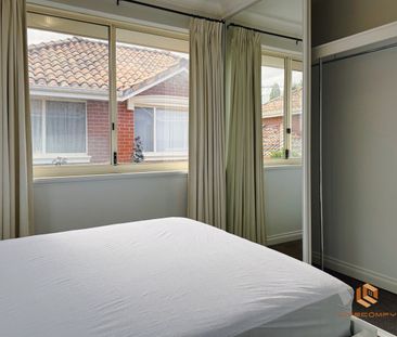 Victoria Park - Photo 5