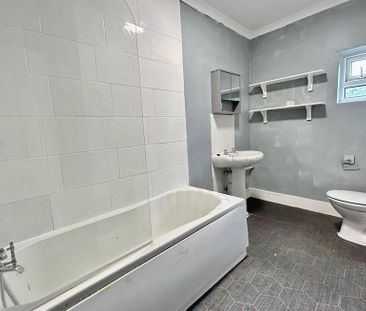 3 bedroom maisonette to rent - Photo 3