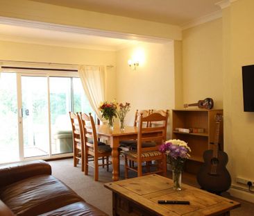 6 bedroom semi-detached house to rent - Photo 5