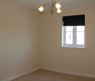 Dainty Grove, Grange Park, NN4 - Photo 1
