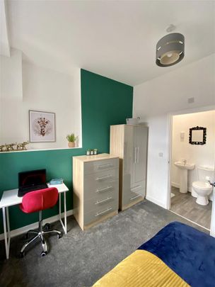 1 bed house share to rent in Fairview Road, Burnley, BB11 - Photo 1