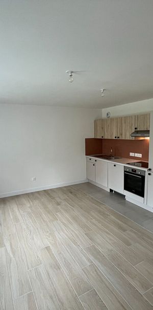 Location Appartement 2 pièces 48m² ARMENTIERES 59280 - Photo 1